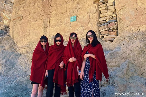 在西藏跟團(tuán)旅游8天多少錢