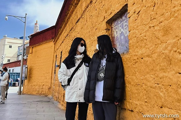十月去西藏報當(dāng)?shù)貓F(tuán)7天費用多少